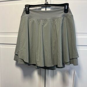 NWT CRZ YOGA Sports Skort Size Women’s Large Color Gray